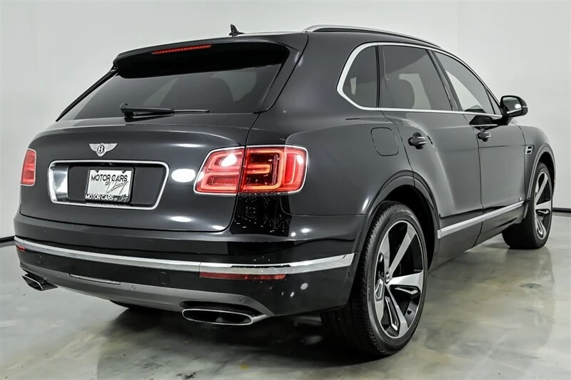 2017 Bentley Bentayga - Image 9 of 31