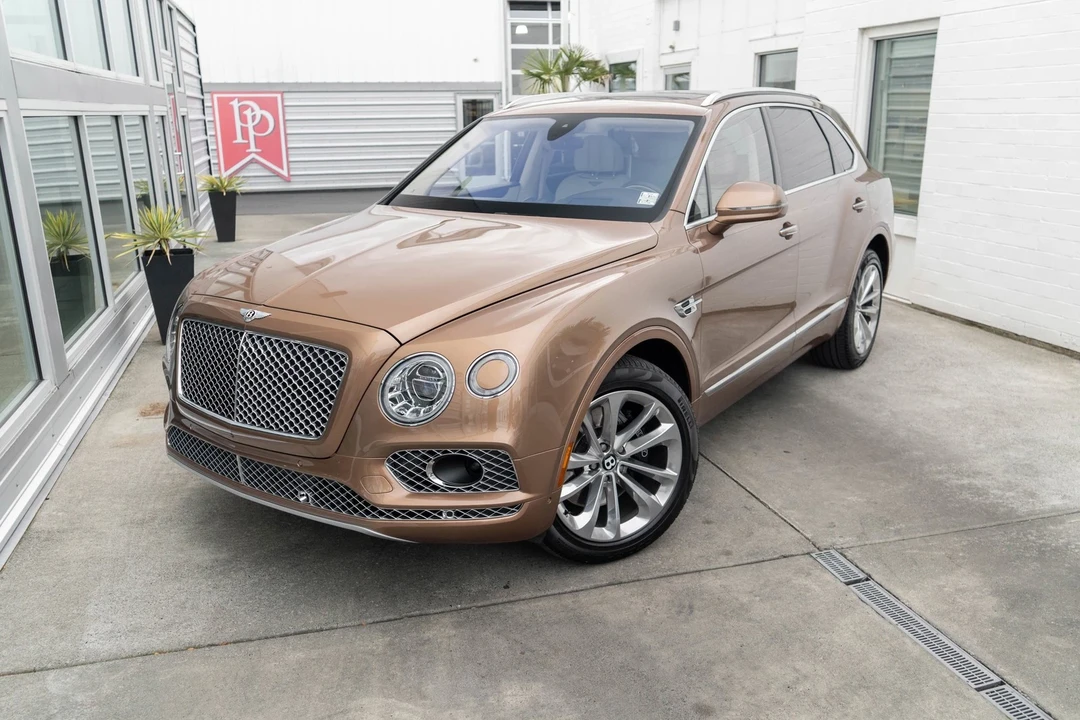 2017 Bentley Bentayga - Image 2 of 21
