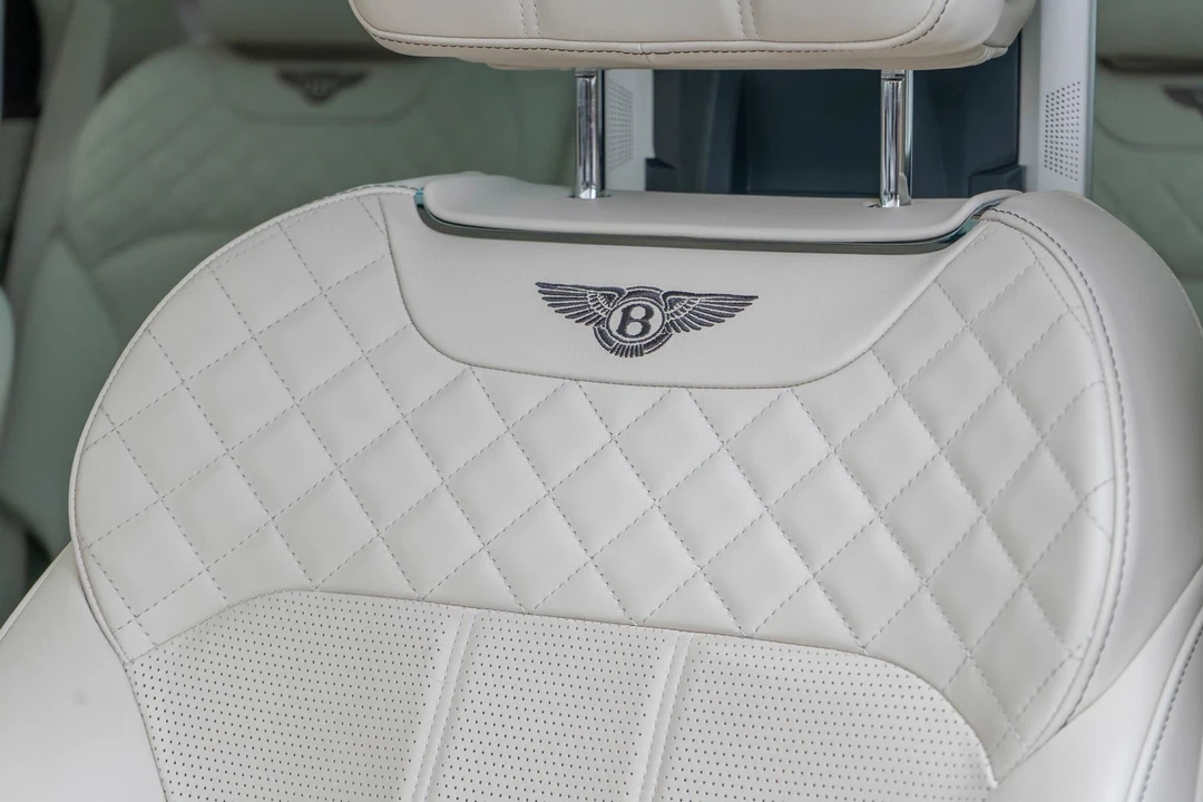 2017 Bentley Bentayga - Image 14 of 21