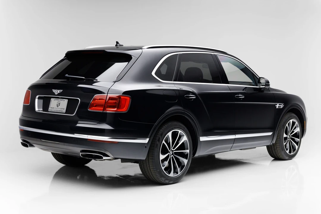 2017 Bentley Bentayga - Image 9 of 31