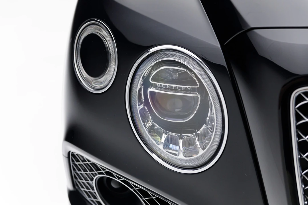 2017 Bentley Bentayga - Image 26 of 31