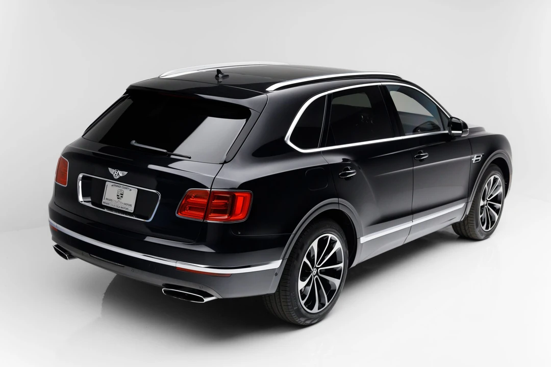 2017 Bentley Bentayga - Image 8 of 31