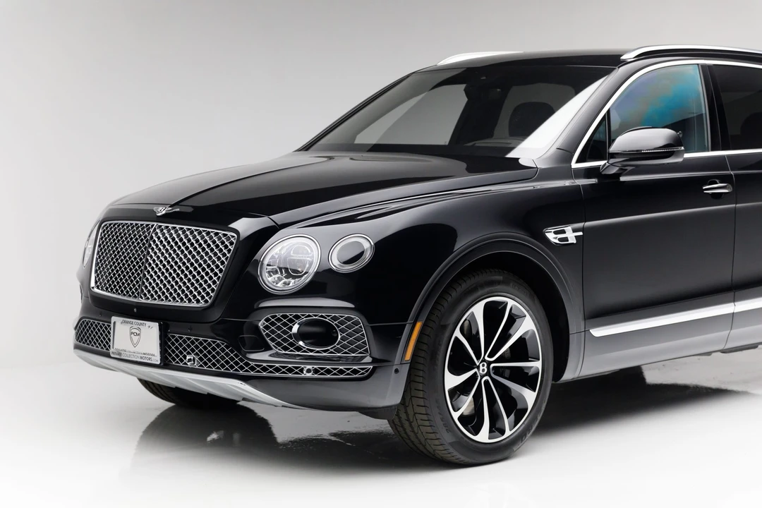 2017 Bentley Bentayga - Image 18 of 31