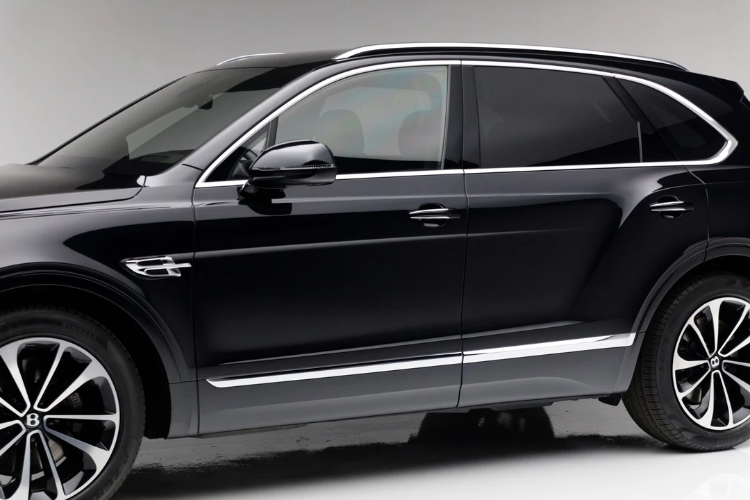 2017 Bentley Bentayga - Image 19 of 31