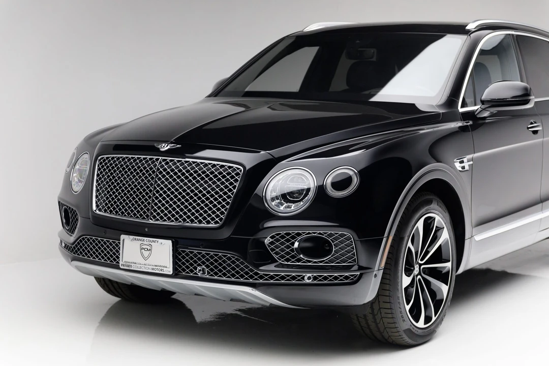 2017 Bentley Bentayga - Image 17 of 31