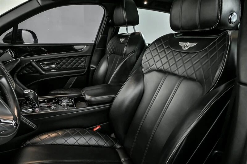 2017 Bentley Bentayga - Image 18 of 21