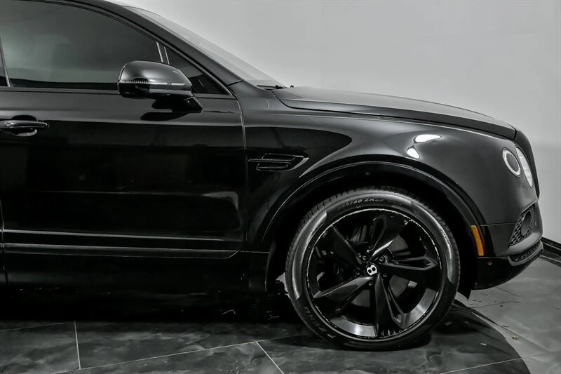 2017 Bentley Bentayga - Image 11 of 21
