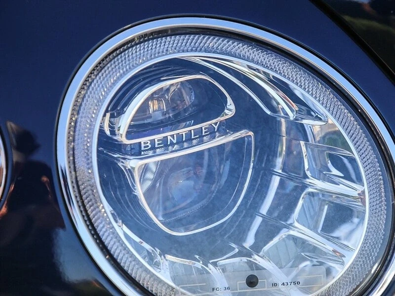 2017 Bentley Bentayga - Image 10 of 21