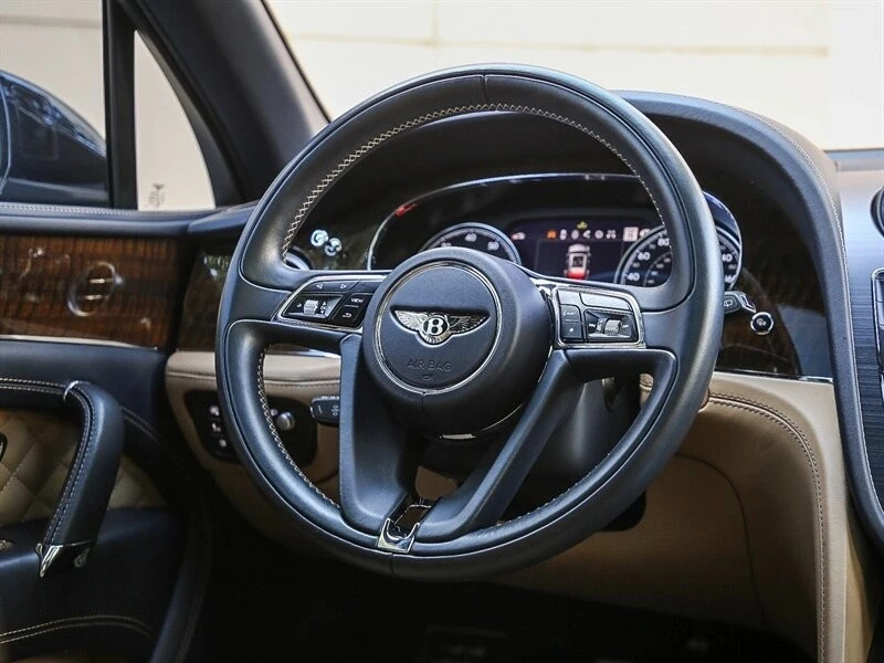 2017 Bentley Bentayga - Image 20 of 21