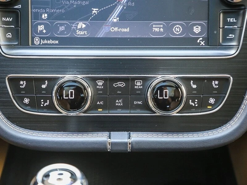 2017 Bentley Bentayga - Image 17 of 21