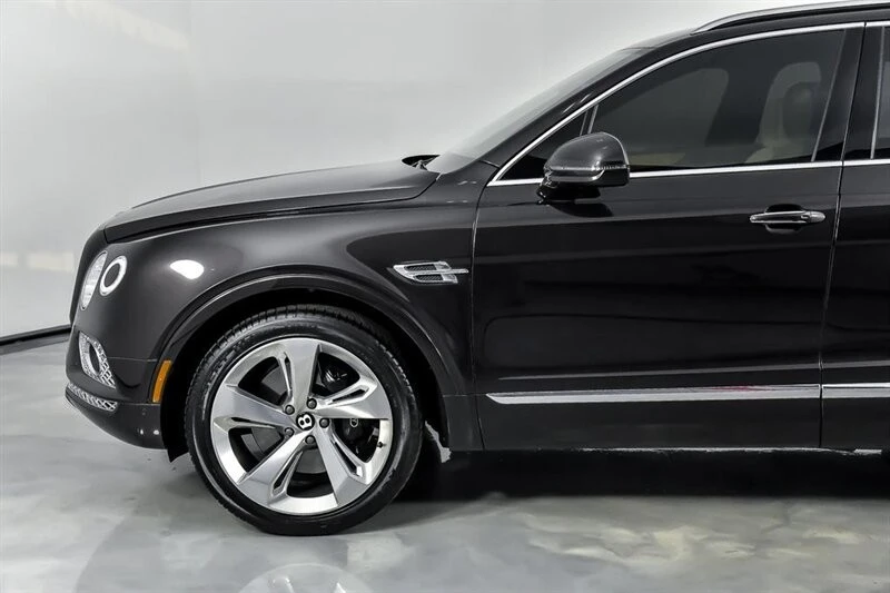 2017 Bentley Bentayga - Image 6 of 21