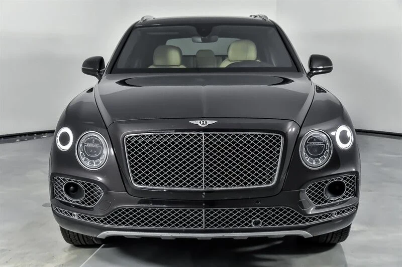 2017 Bentley Bentayga - Image 4 of 12