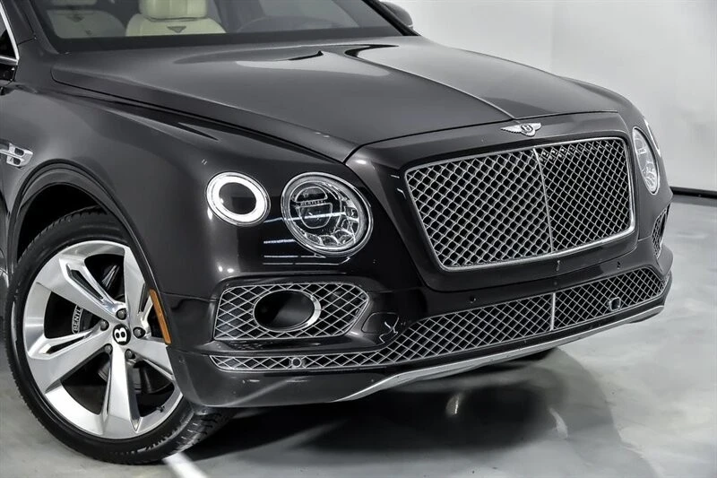 2017 Bentley Bentayga - Image 2 of 12