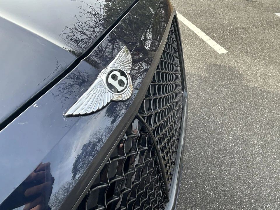 2017 Bentley Bentayga - Image 25 of 31