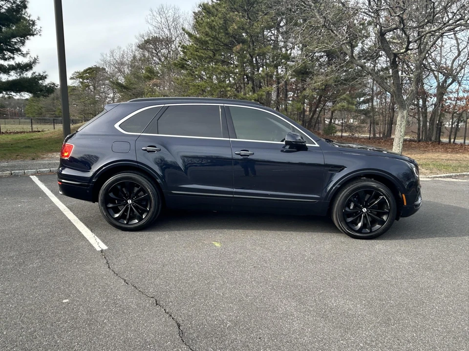 2017 Bentley Bentayga - Image 12 of 31