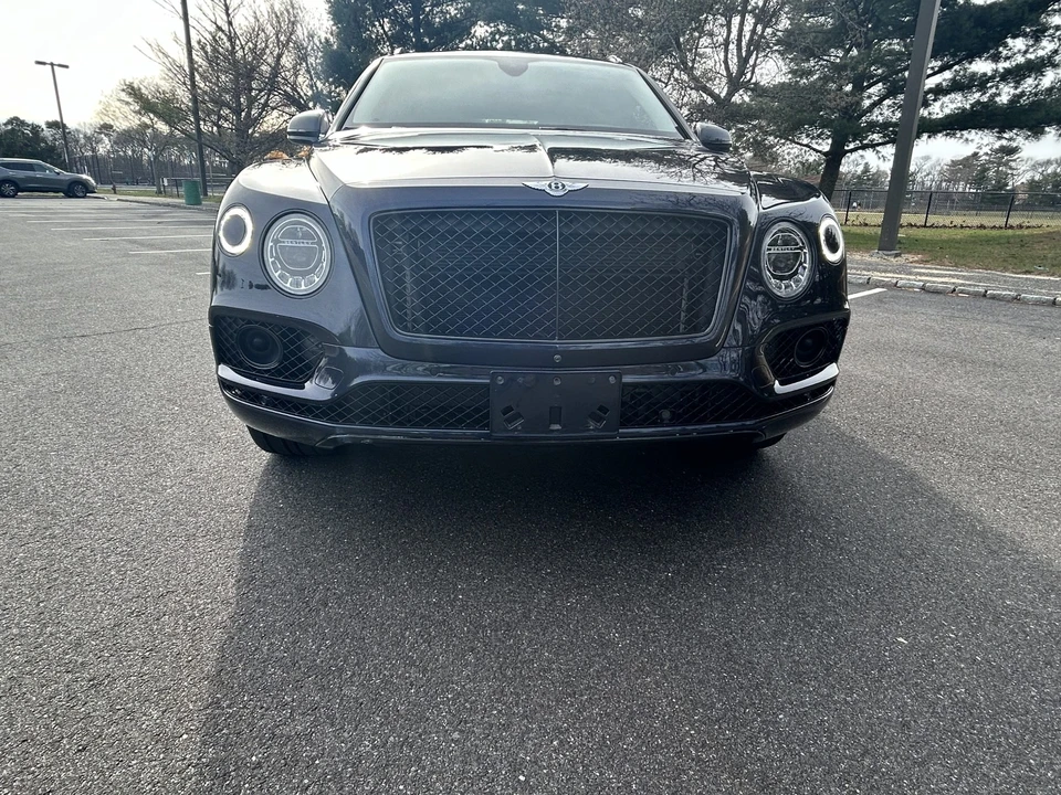 2017 Bentley Bentayga - Image 7 of 31