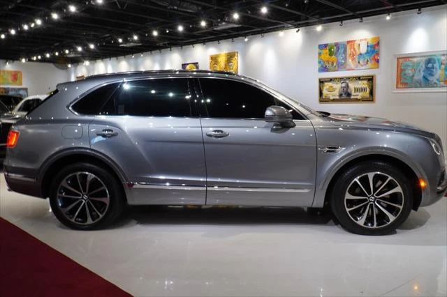 2017 Bentley Bentayga - Image 8 of 21