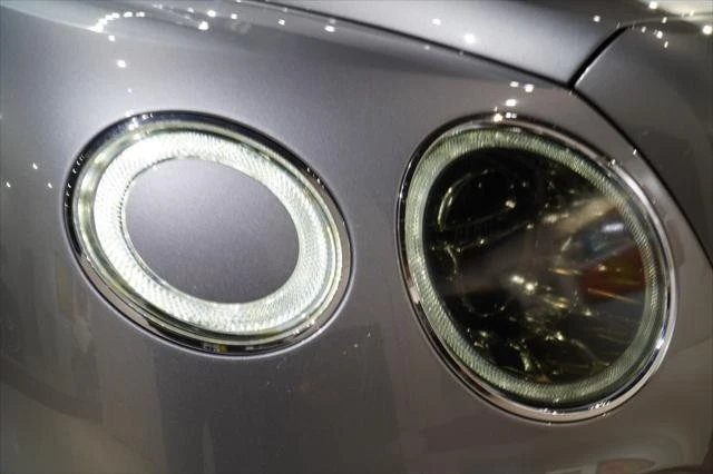 2017 Bentley Bentayga - Image 10 of 21