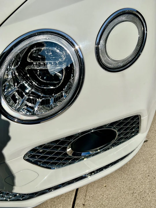 2017 Bentley Bentayga - Image 15 of 31