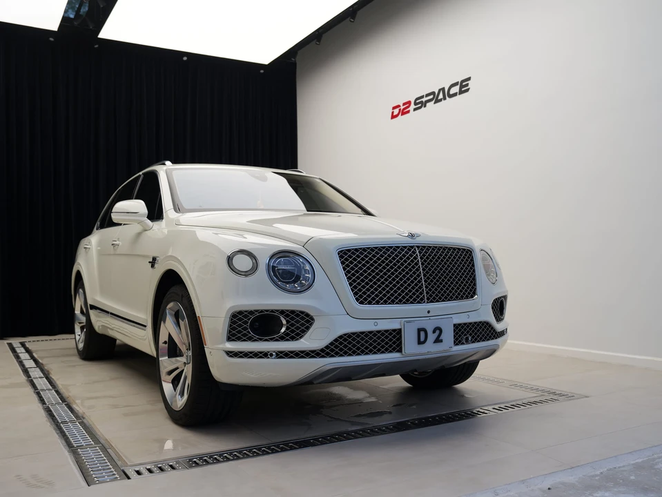 2017 Bentley Bentayga - Image 6 of 31