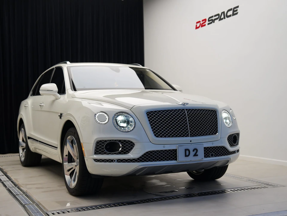 2017 Bentley Bentayga - Image 11 of 31