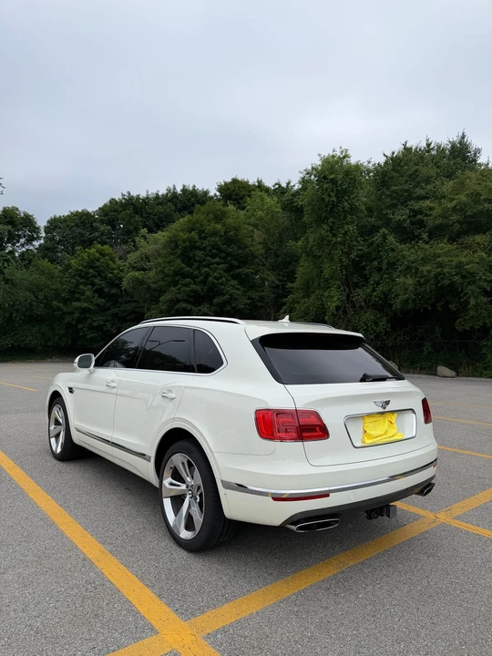 2017 Bentley Bentayga - Image 15 of 31