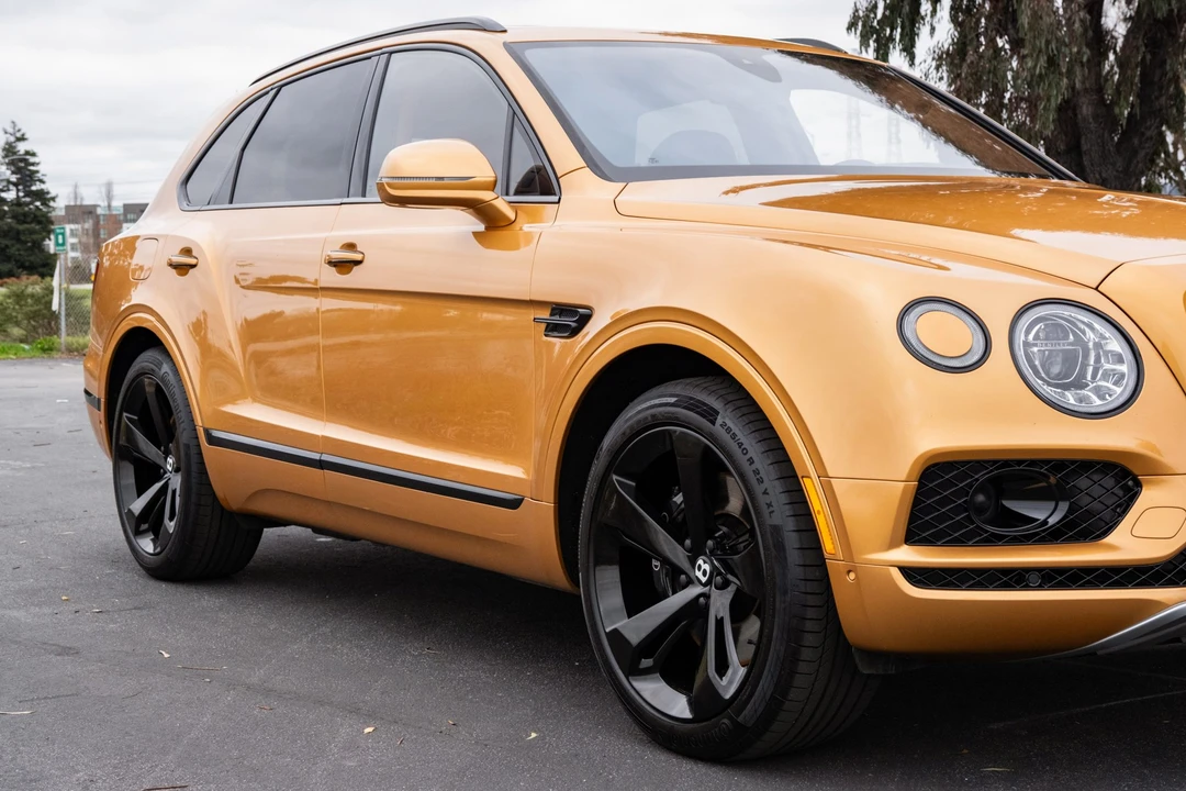 2017 Bentley Bentayga - Image 17 of 31