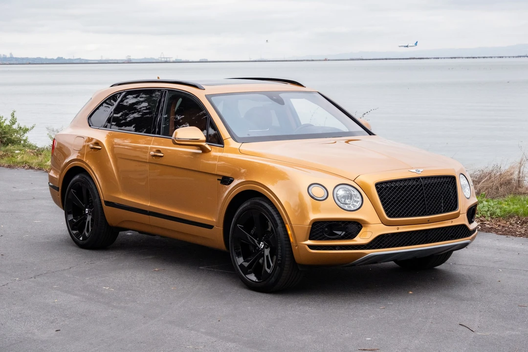 2017 Bentley Bentayga - Image 7 of 31