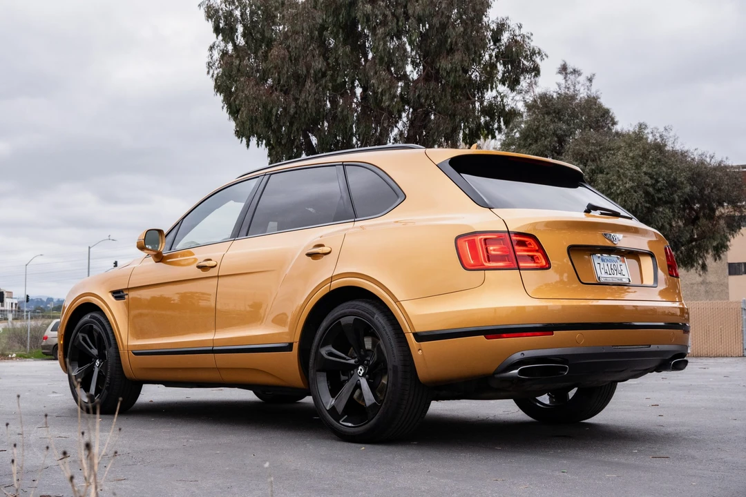 2017 Bentley Bentayga - Image 3 of 31