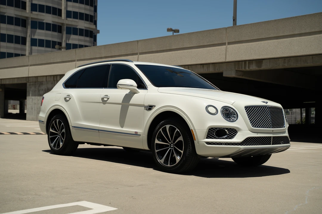2017 Bentley Bentayga - Image 10 of 31