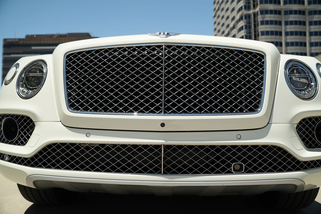 2017 Bentley Bentayga - Image 26 of 31