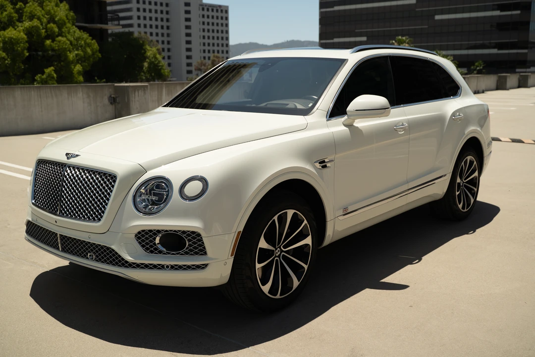 2017 Bentley Bentayga - Image 3 of 31