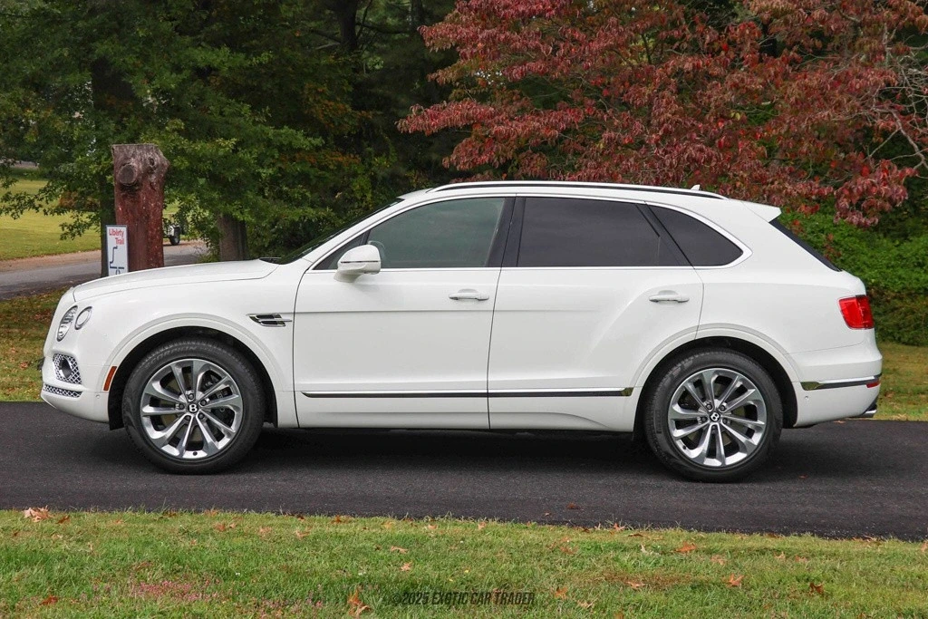 2017 Bentley Bentayga - Image 3 of 12