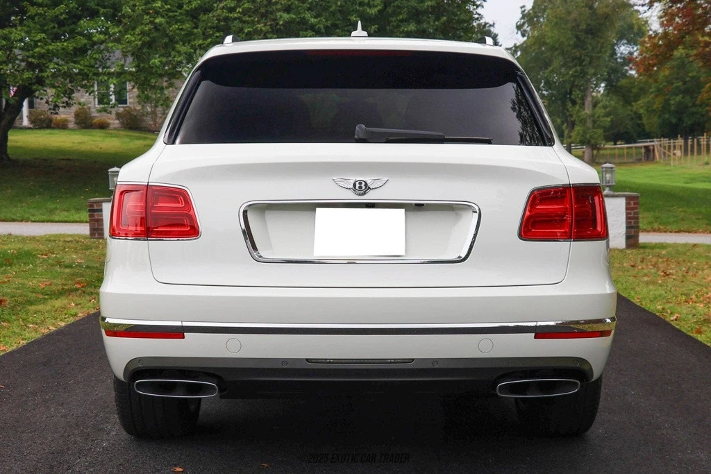 2017 Bentley Bentayga - Image 7 of 12