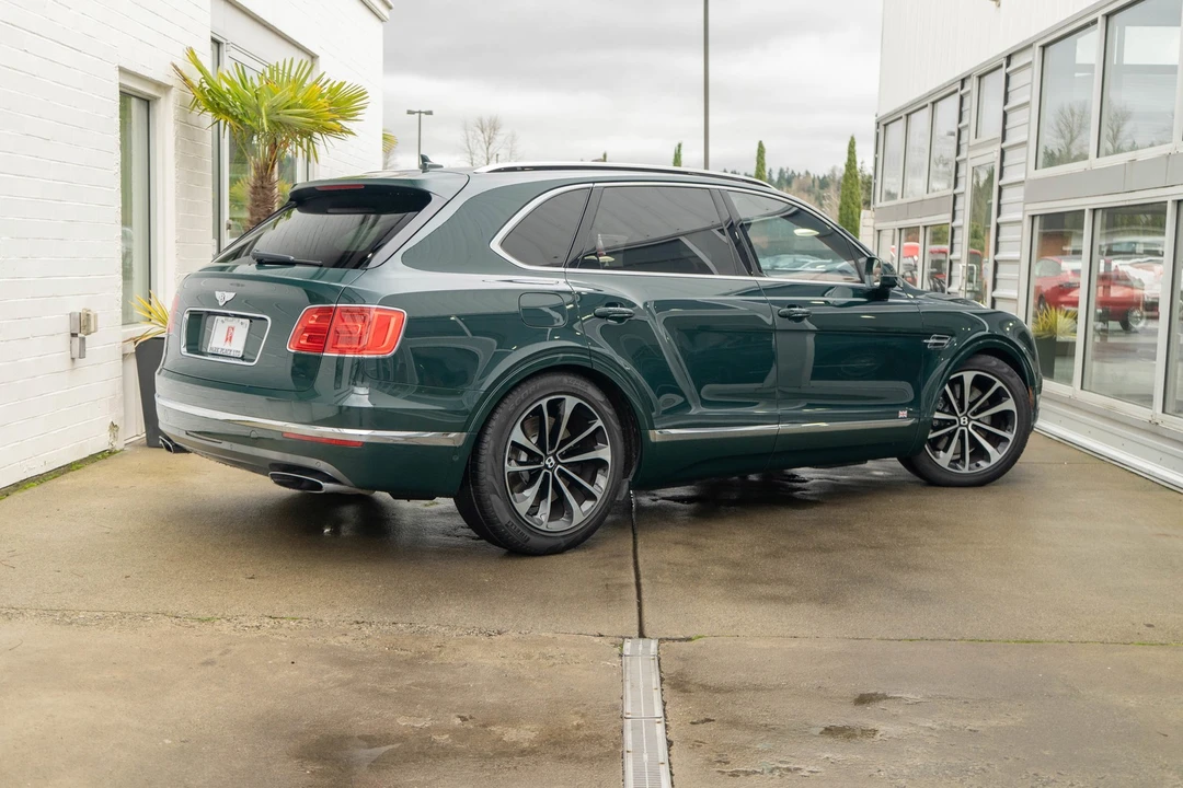 2017 Bentley Bentayga - Image 6 of 31