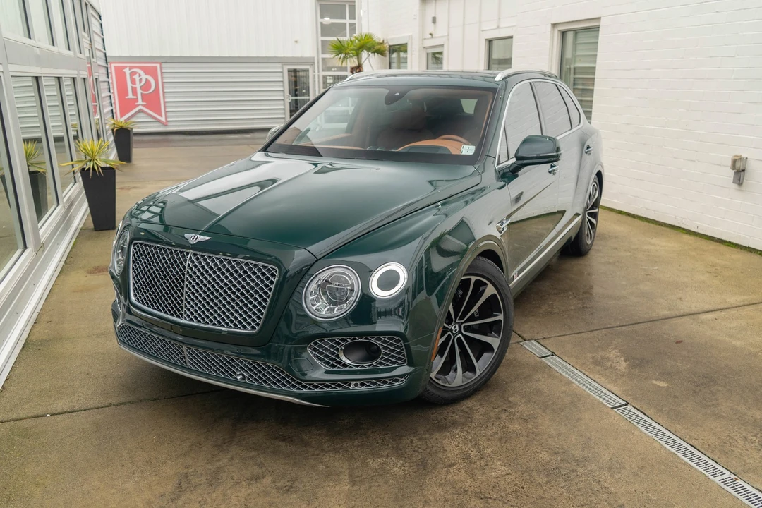 2017 Bentley Bentayga - Image 2 of 31