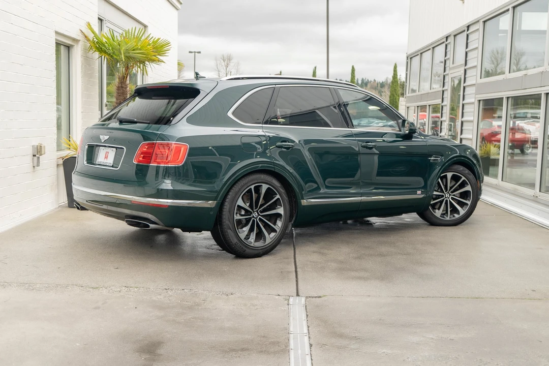 2017 Bentley Bentayga - Image 6 of 31