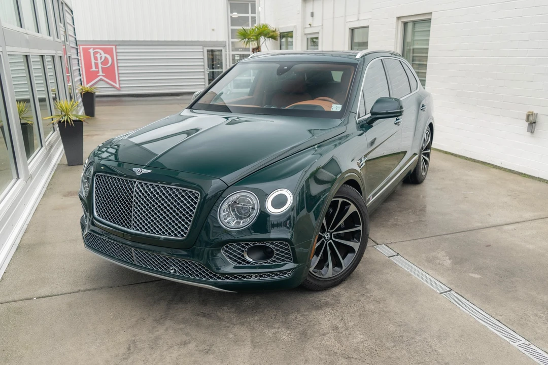 2017 Bentley Bentayga - Image 2 of 31