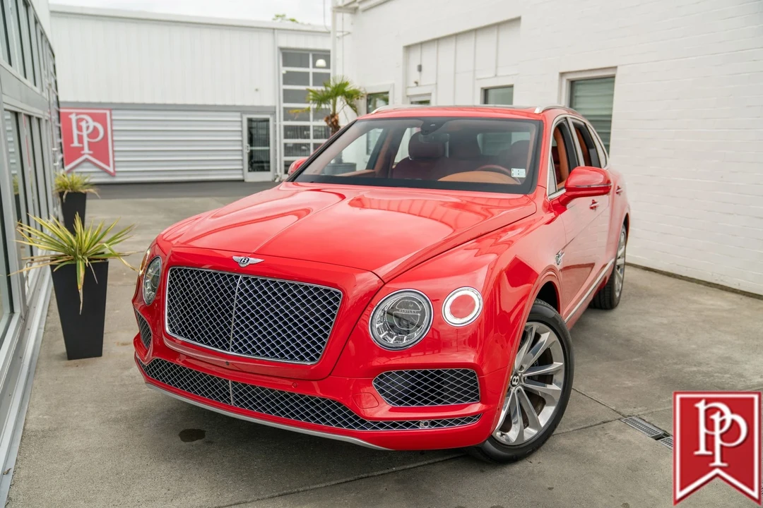 2017 Bentley Bentayga - Image 16 of 21