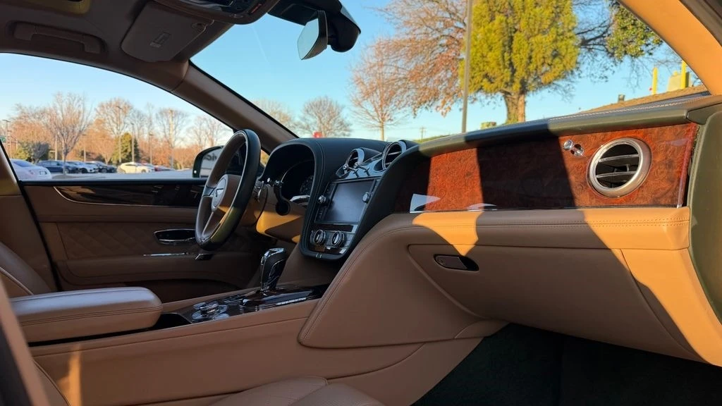 2017 Bentley Bentayga - Image 2 of 21