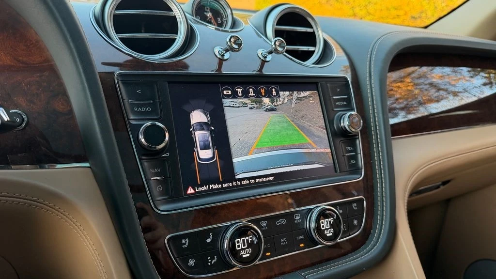 2017 Bentley Bentayga - Image 21 of 21