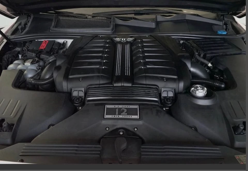 2017 Bentley Bentayga - Image 10 of 14