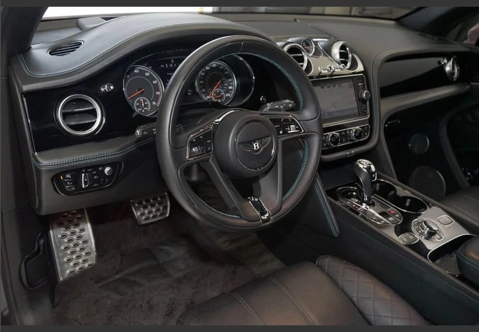 2017 Bentley Bentayga - Image 2 of 14
