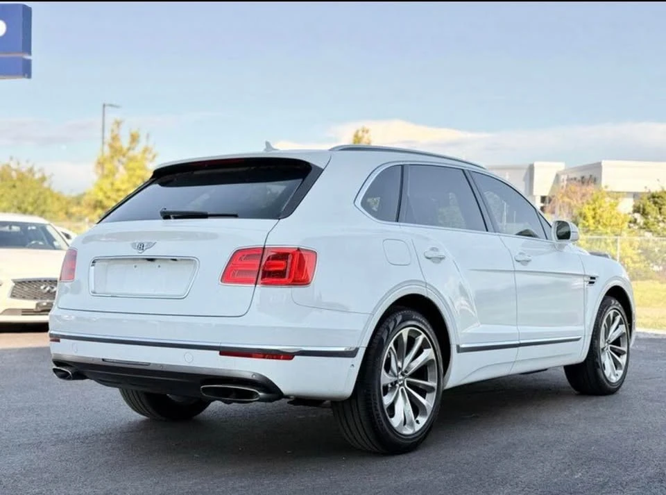 2017 Bentley Bentayga - Image 3 of 17
