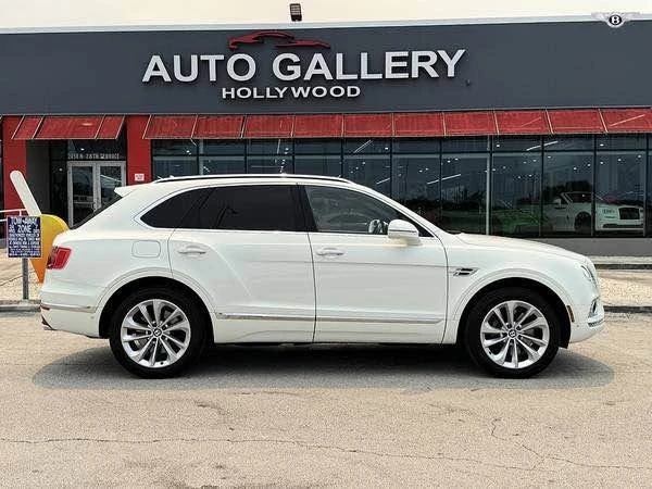 2017 Bentley Bentayga - Image 2 of 10