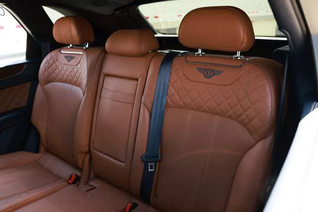 2017 Bentley Bentayga - Image 12 of 13
