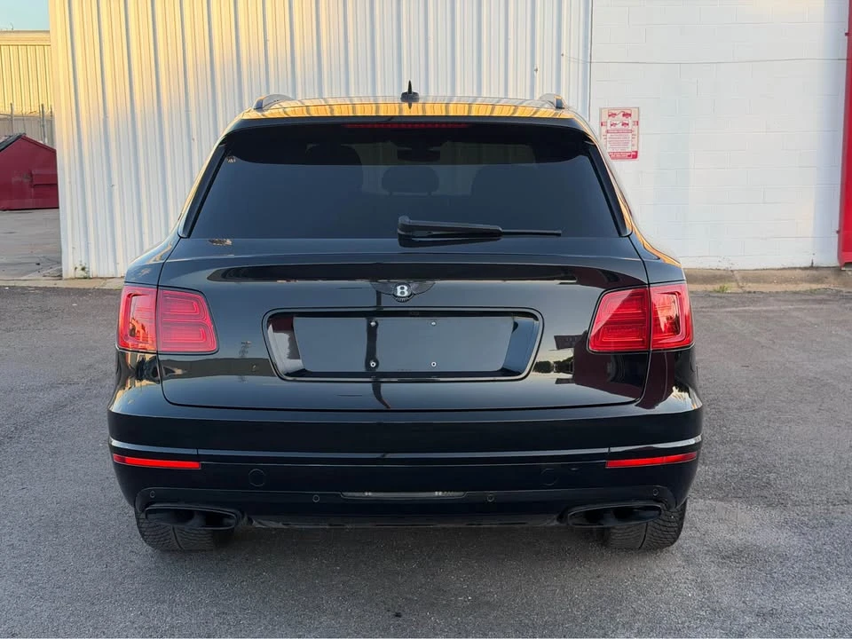 2017 Bentley Bentayga - Image 9 of 20