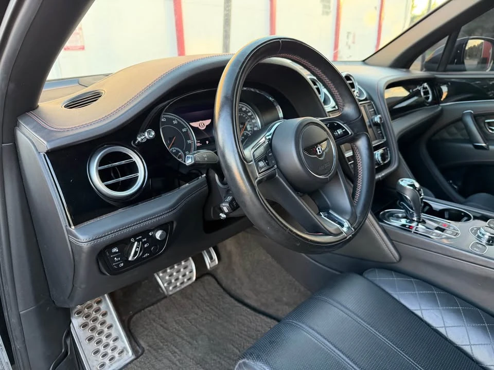 2017 Bentley Bentayga - Image 10 of 20
