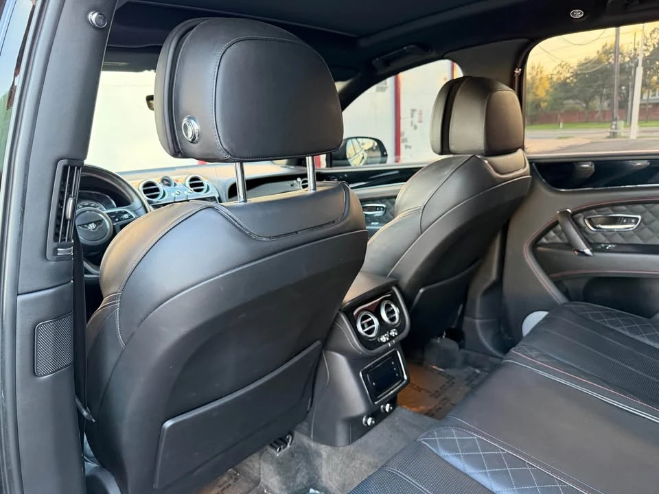 2017 Bentley Bentayga - Image 13 of 20