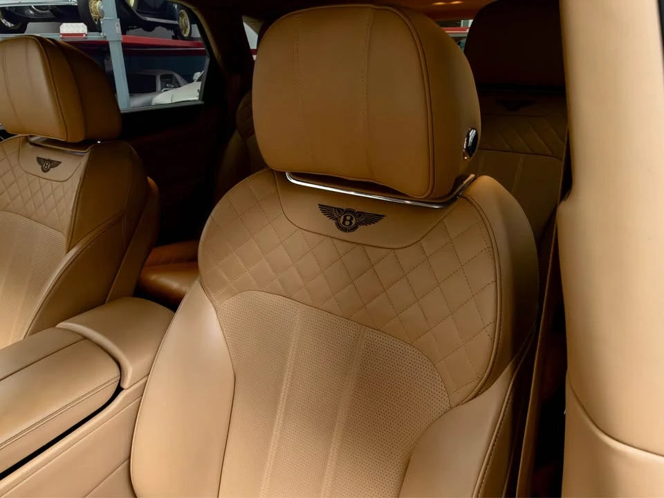 2017 Bentley Bentayga - Image 16 of 20